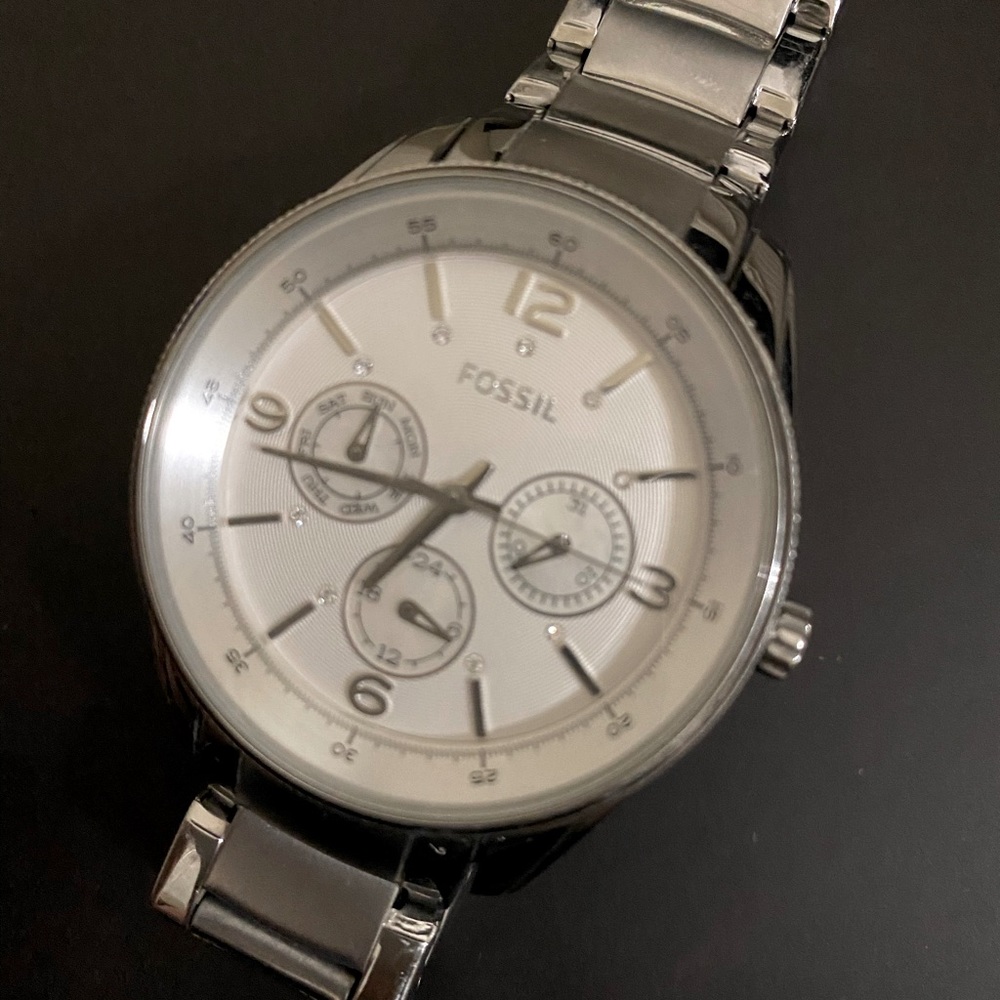 Fossil Watch - Picture 3 of 6